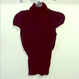 Turtleneck Shortsleeved Sweater